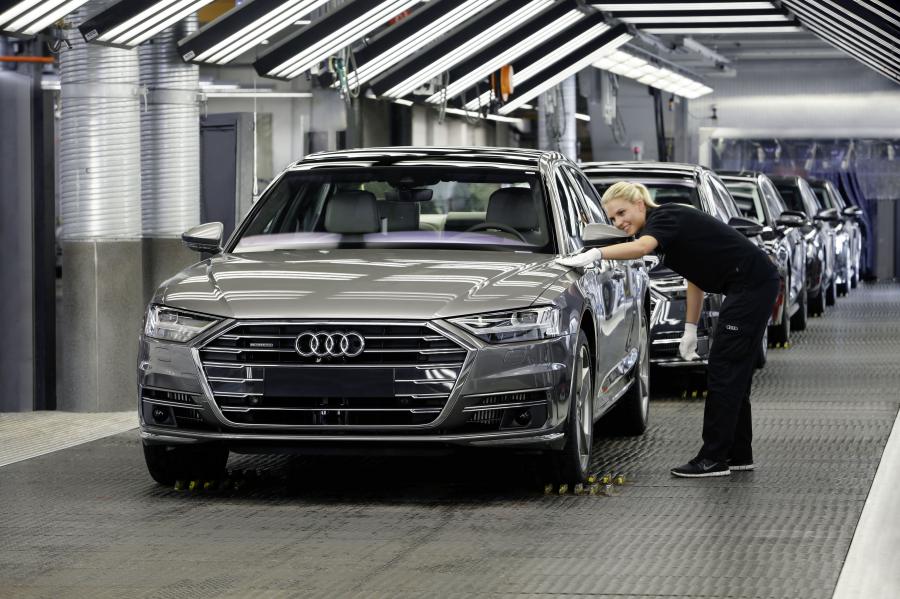 Детали создания Audi A8 L 55 TFSI Quattro (D5) 2017 года  (WW) (фото 50 из 116)